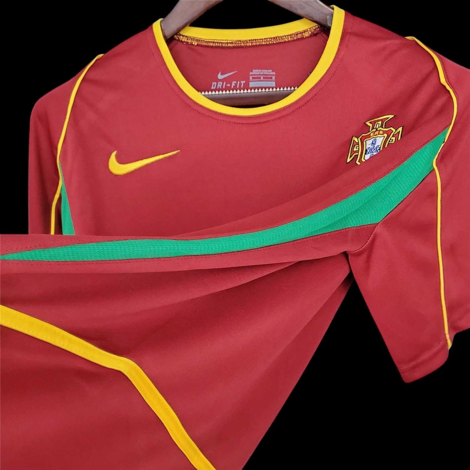 Portugal Maillot Domicile Rétro 2002